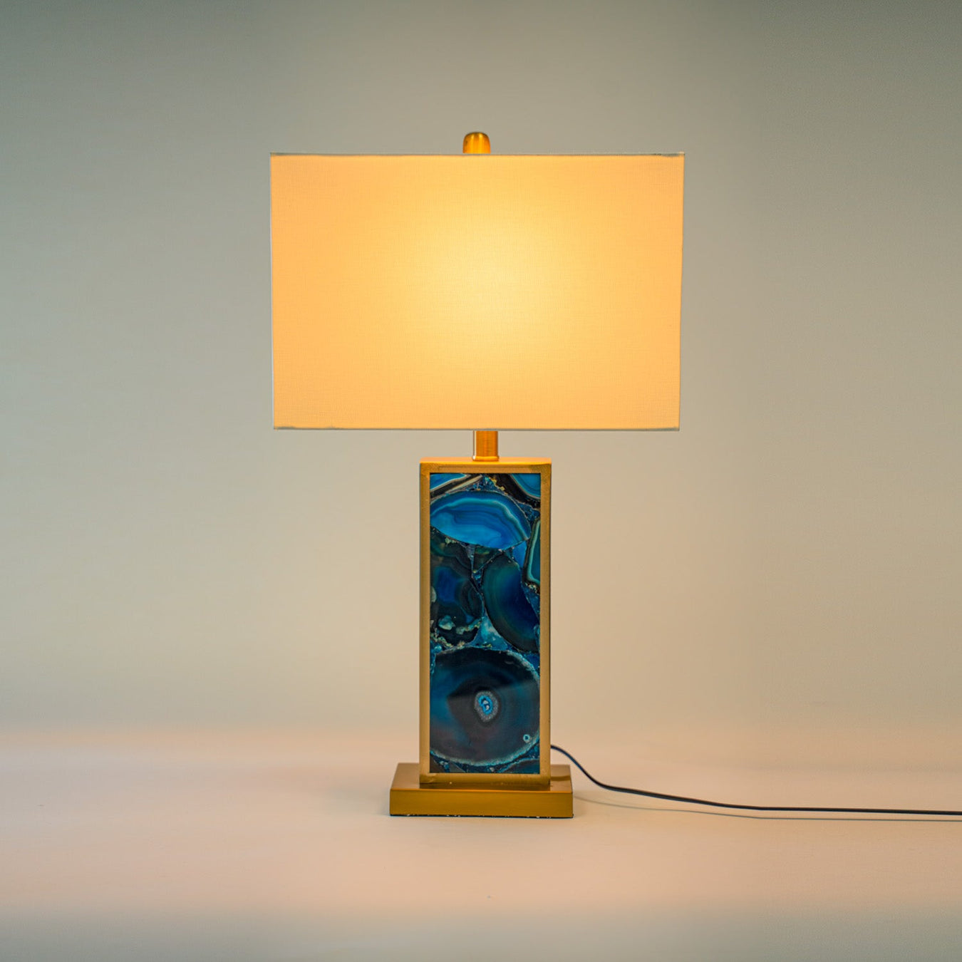 Table lamp